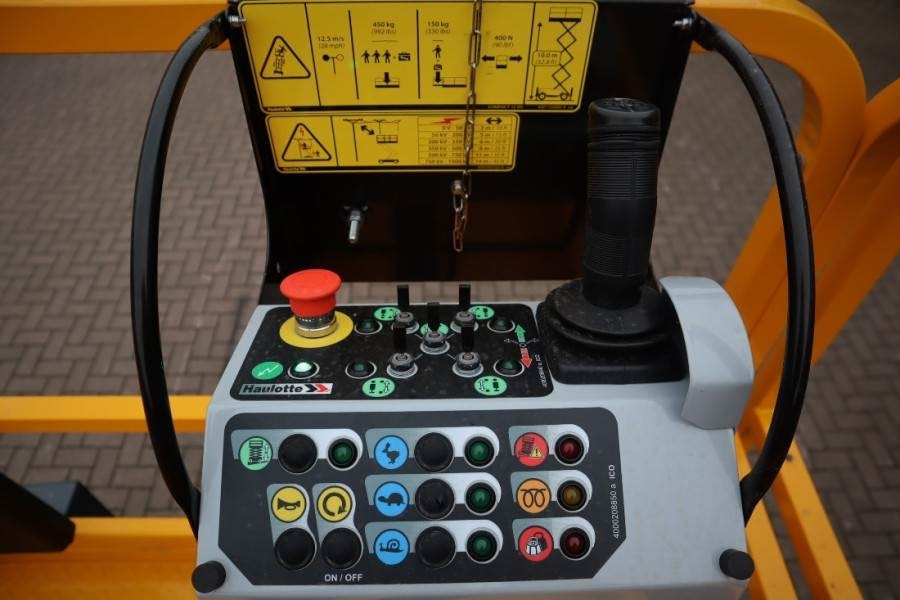 Haulotte Compact 12DX Valid Inspection, *Guarantee! Diesel, - Scissor lift: picture 3 Haulotte Compact 12DX Valid Inspection, *Guarantee! Diesel, - Scissor lift: picture 3