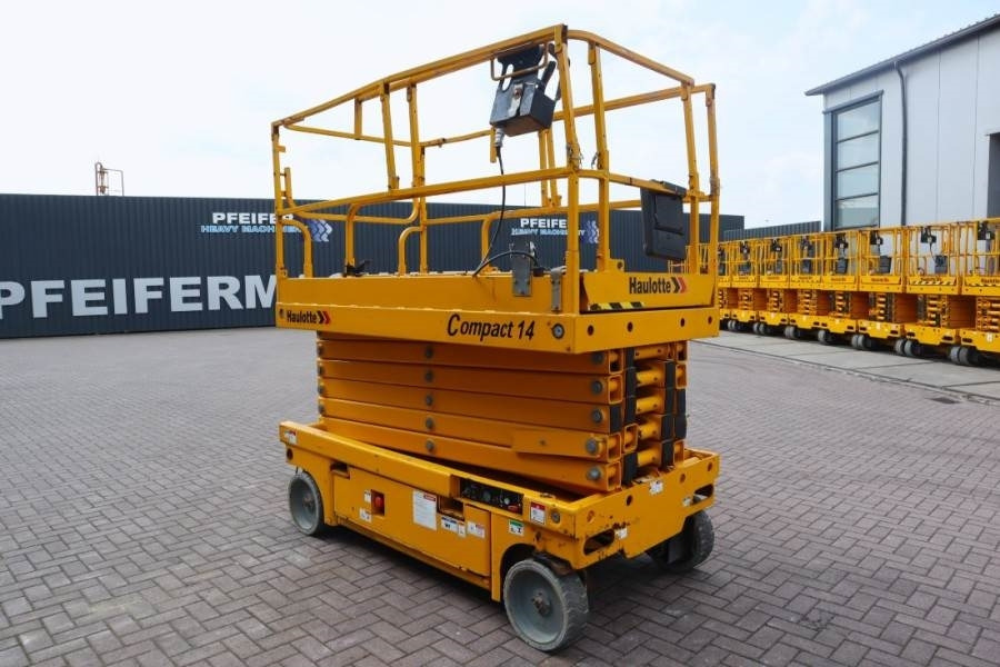 Scissor lift Haulotte Compact 14 Electric, 14m Working Height, 350kg Cap: picture 8