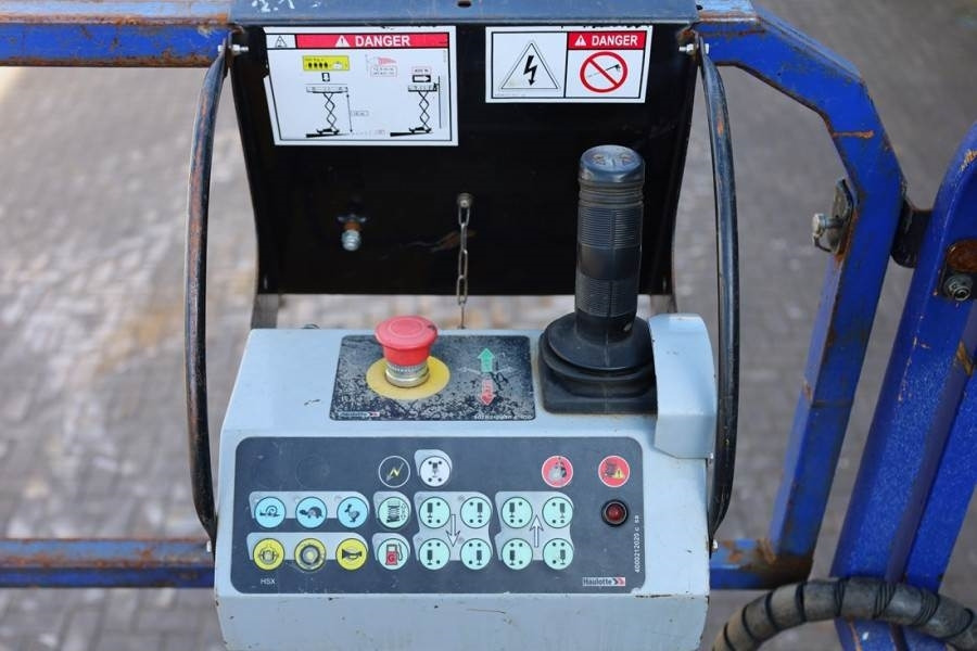 Haulotte H15SX Diesel, 4x4 Drive 15 Working Height, 500kg C  - Scissor lift: picture 3 Haulotte H15SX Diesel, 4x4 Drive 15 Working Height, 500kg C  - Scissor lift: picture 3