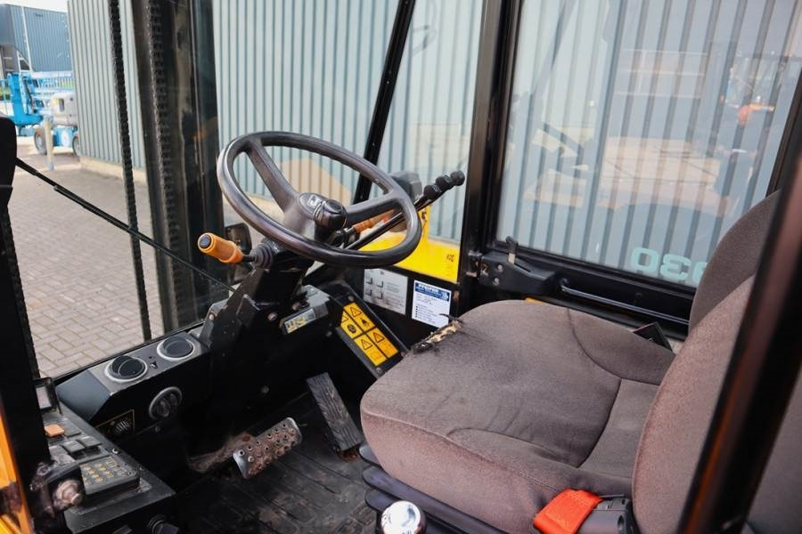 JCB 930-4 T4 Valid inspection, *Guarantee! Diesel, 4x4 - Rough terrain forklift: picture 2 JCB 930-4 T4 Valid inspection, *Guarantee! Diesel, 4x4 - Rough terrain forklift: picture 2