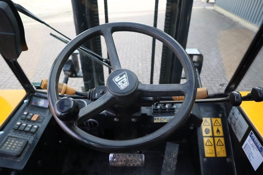 JCB 930-4 T4 Valid inspection, *Guarantee! Diesel, 4x4 - Rough terrain forklift: picture 4 JCB 930-4 T4 Valid inspection, *Guarantee! Diesel, 4x4 - Rough terrain forklift: picture 4