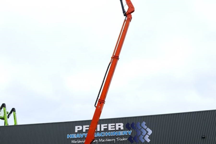 JLG 1250AJP Diesel, 4x4x4 Drive, 40.1m Working Height, - Articulated boom: picture 3 JLG 1250AJP Diesel, 4x4x4 Drive, 40.1m Working Height, - Articulated boom: picture 3