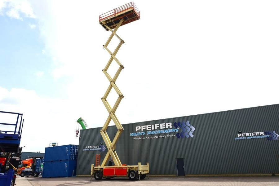 JLG 260-25 Diesel, 4x4 Drive, 9.80m Hydraulic Deck Ext - Scissor lift: picture 3 JLG 260-25 Diesel, 4x4 Drive, 9.80m Hydraulic Deck Ext - Scissor lift: picture 3