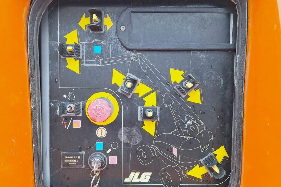 JLG 860SJ Diesel, 4x4 Drive, 28.2m Working Height, 22. - Telescopic boom: picture 4 JLG 860SJ Diesel, 4x4 Drive, 28.2m Working Height, 22. - Telescopic boom: picture 4