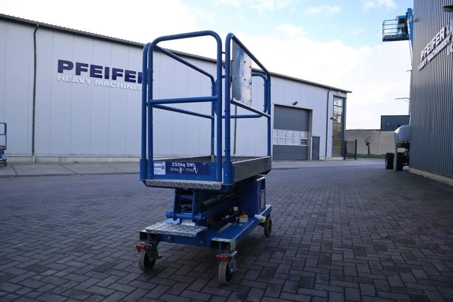 JLG Power Tower Electric, 5.10m Working Height, 250kg - Articulated boom: picture 2 JLG Power Tower Electric, 5.10m Working Height, 250kg - Articulated boom: picture 2