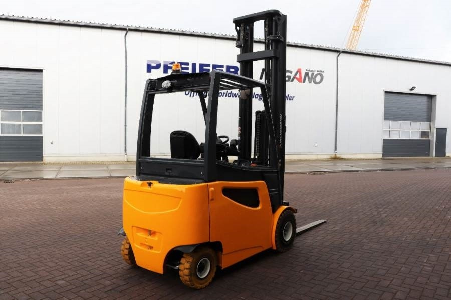 Jungheinrich EFG425K Valid inspection, *Guarantee! Electric, Li - Diesel forklift: picture 2 Jungheinrich EFG425K Valid inspection, *Guarantee! Electric, Li - Diesel forklift: picture 2