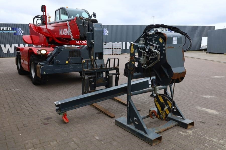 Magni RTH 5.25 SH-D/C Several Attachments, 5000kg Capaci - Telescopic handler: picture 3 Magni RTH 5.25 SH-D/C Several Attachments, 5000kg Capaci - Telescopic handler: picture 3