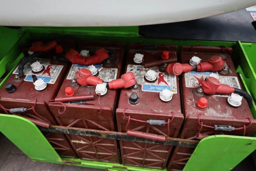 Articulated boom Niftylift HR17N Hybrid MK3 Hybrid Battery & Diesel, 17m Work: picture 13 Articulated boom Niftylift HR17N Hybrid MK3 Hybrid Battery & Diesel, 17m Work: picture 13