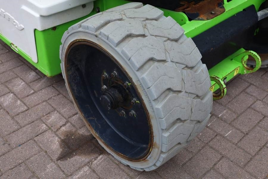 Articulated boom Niftylift HR17N Hybrid MK3 Hybrid Battery & Diesel, 17m Work: picture 18 Articulated boom Niftylift HR17N Hybrid MK3 Hybrid Battery & Diesel, 17m Work: picture 18