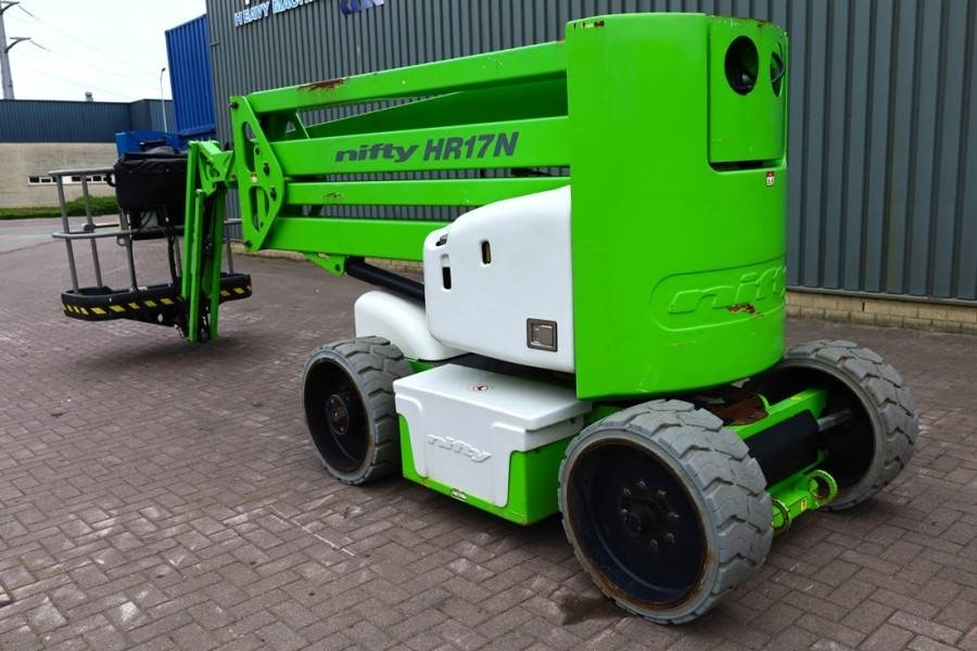 Articulated boom Niftylift HR17N Hybrid MK3 Hybrid Battery & Diesel, 17m Work: picture 9 Articulated boom Niftylift HR17N Hybrid MK3 Hybrid Battery & Diesel, 17m Work: picture 9