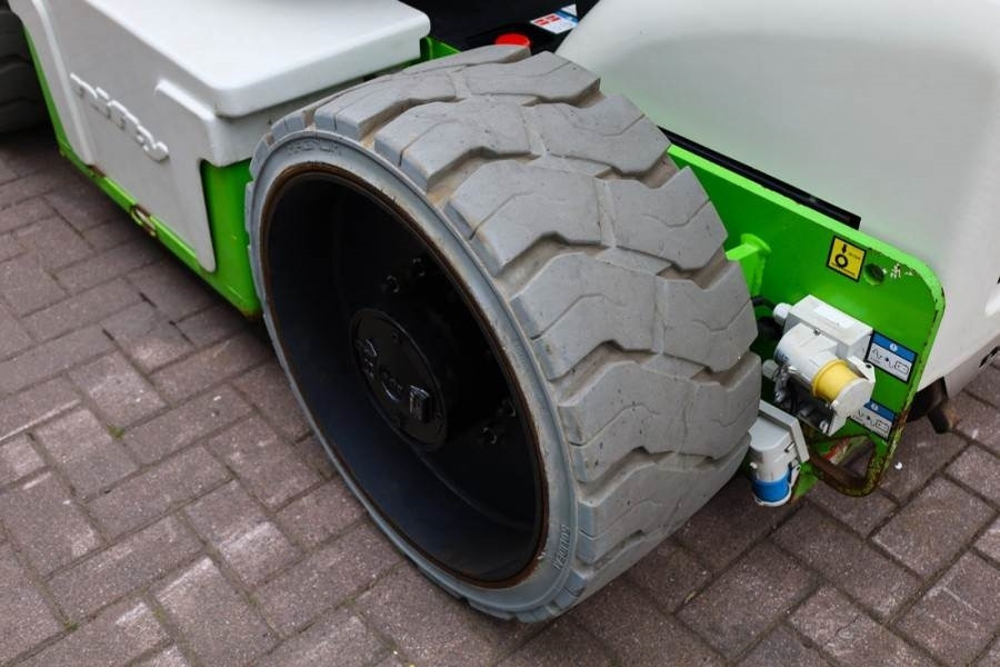 Articulated boom Niftylift HR17N Hybrid MK3 Hybrid Battery & Diesel, 17m Work: picture 16 Articulated boom Niftylift HR17N Hybrid MK3 Hybrid Battery & Diesel, 17m Work: picture 16