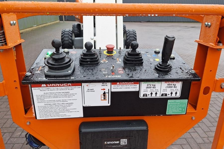 Snorkel 660SJ Valid Inspection, *Guarantee! CE, Diesel, 4x - Telescopic boom: picture 4 Snorkel 660SJ Valid Inspection, *Guarantee! CE, Diesel, 4x - Telescopic boom: picture 4