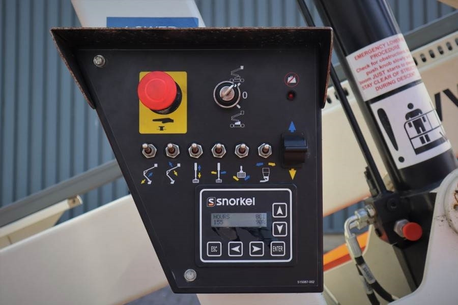 Snorkel A38E Valid Inspection, *Guarantee! Electric, 13.5m - Articulated boom: picture 3 Snorkel A38E Valid Inspection, *Guarantee! Electric, 13.5m - Articulated boom: picture 3