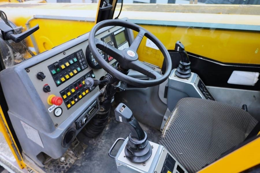 Terex Demag AC40 City Diesel, 6x6 Drive And 6-Wheel Stee - All terrain crane: picture 4 Terex Demag AC40 City Diesel, 6x6 Drive And 6-Wheel Stee - All terrain crane: picture 4