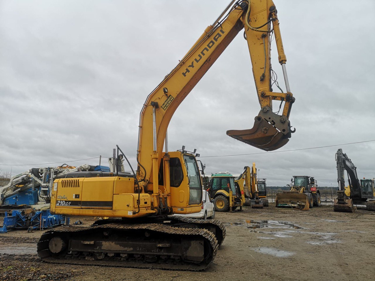 HYUNDAI 210 - Wheel excavator: picture 1 HYUNDAI 210 - Wheel excavator: picture 1