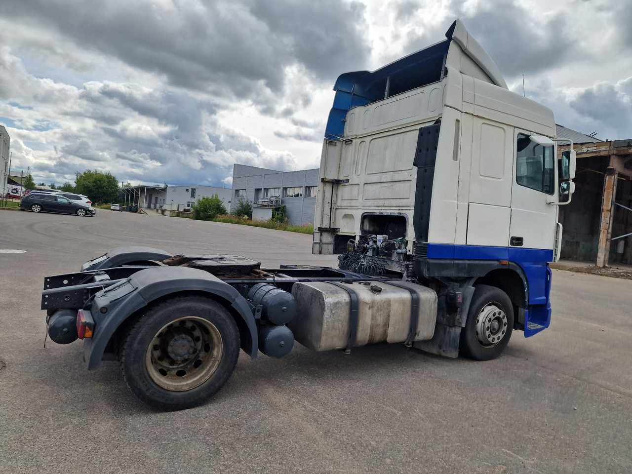 DAF 95.430 XF Euro2 manual - Tractor truck: picture 3 DAF 95.430 XF Euro2 manual - Tractor truck: picture 3