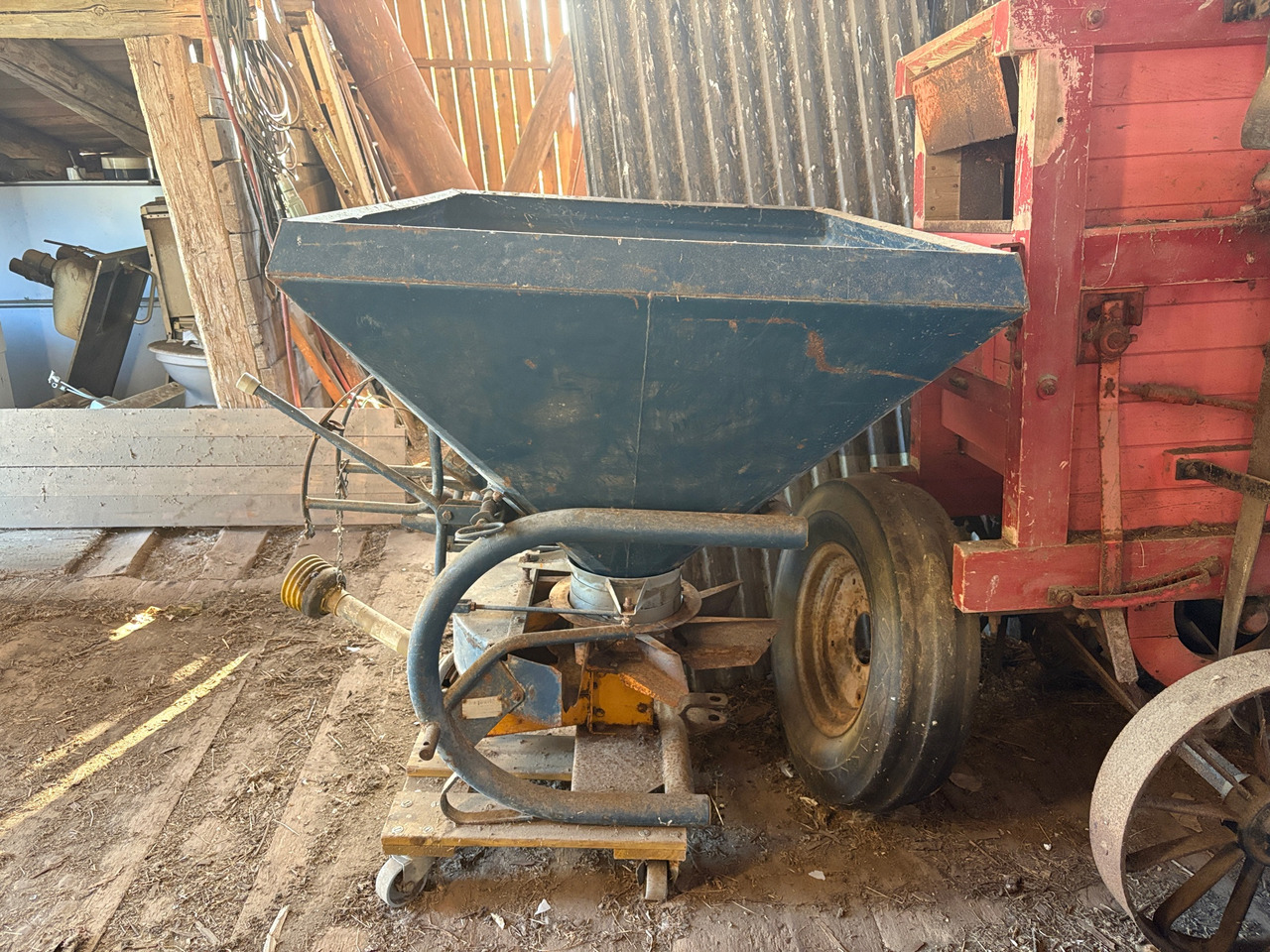 Bogballe - Fertilizer spreader: picture 1 Bogballe - Fertilizer spreader: picture 1