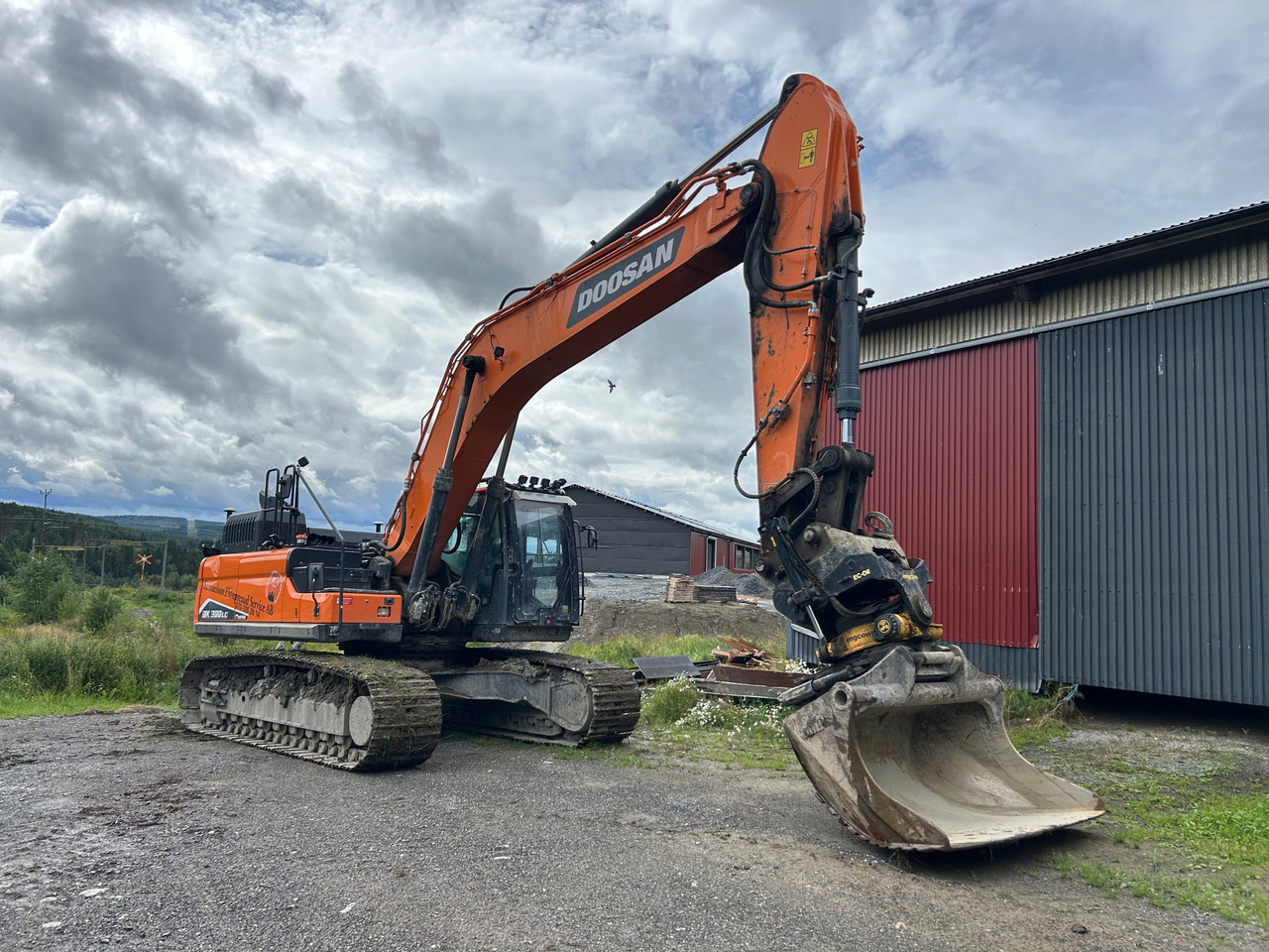 Doosan DX300LC-7 - Excavator: picture 1 Doosan DX300LC-7 - Excavator: picture 1