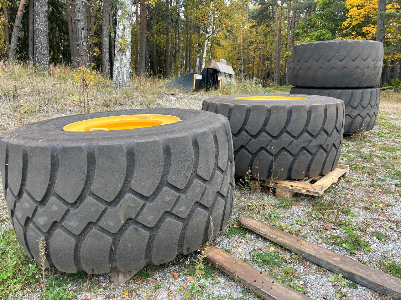 Goodyear 875/65R29 4 st - Tire for Construction machinery: picture 1 Goodyear 875/65R29 4 st - Tire for Construction machinery: picture 1