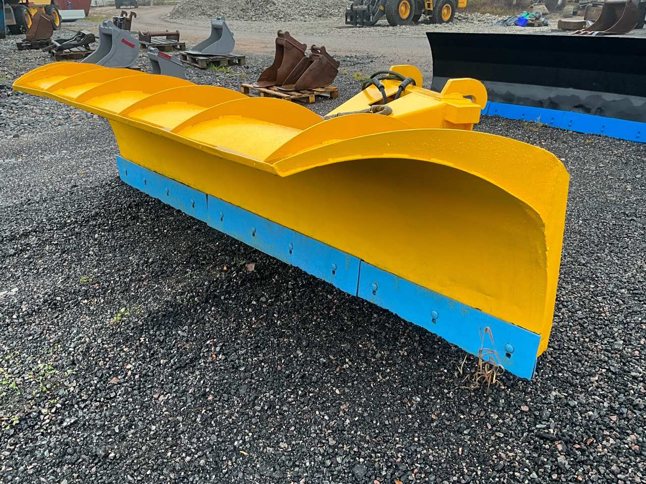 Holms TKH-320 - Snow plows: picture 1 Holms TKH-320 - Snow plows: picture 1