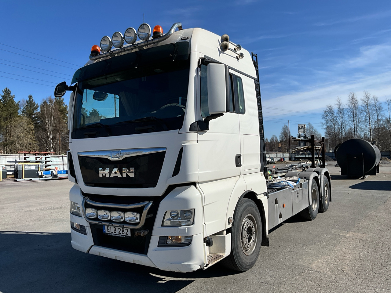 MAN TGX 26.480 - Hook lift truck: picture 1 MAN TGX 26.480 - Hook lift truck: picture 1