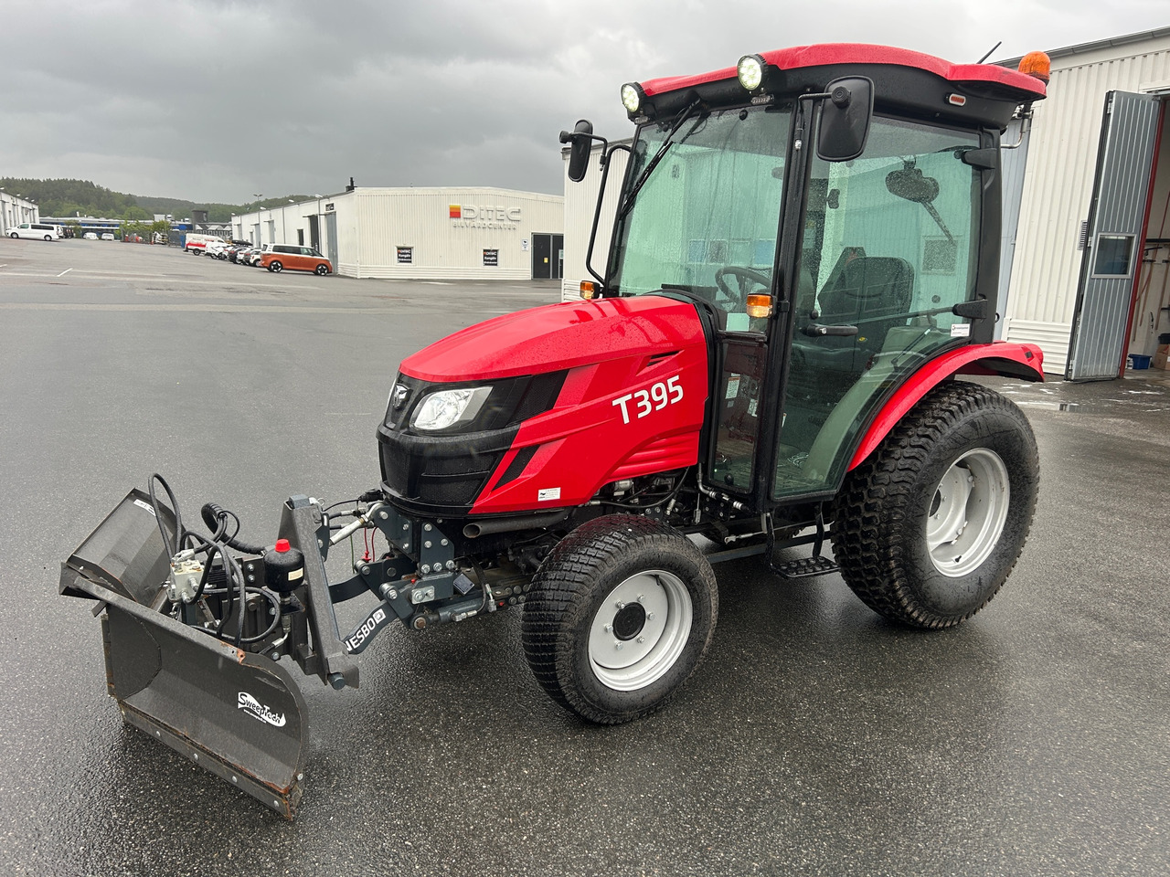 TYM T395 - Farm tractor: picture 1 TYM T395 - Farm tractor: picture 1