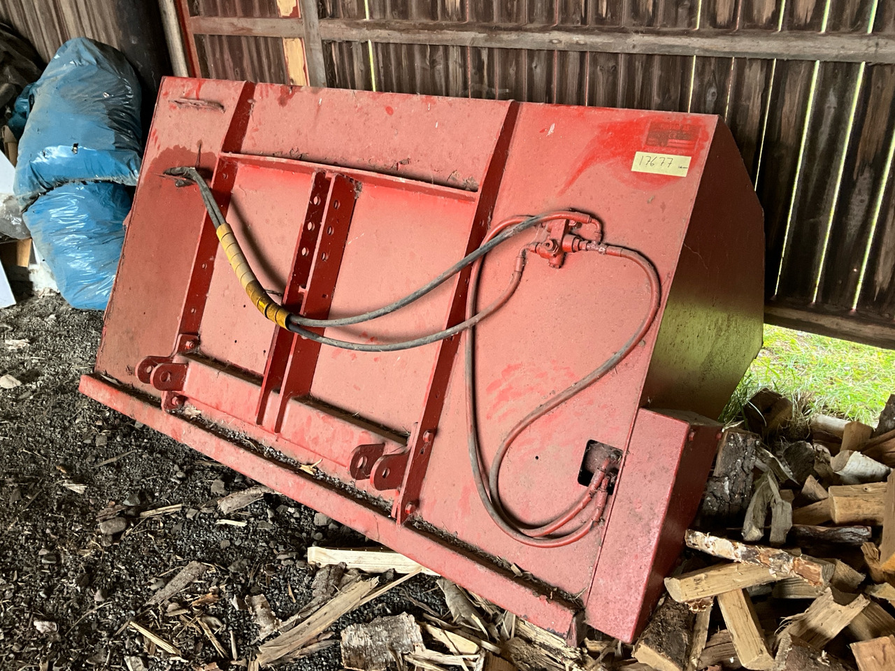 Tokvam 1500 - Sand/ Salt spreader: picture 1 Tokvam 1500 - Sand/ Salt spreader: picture 1