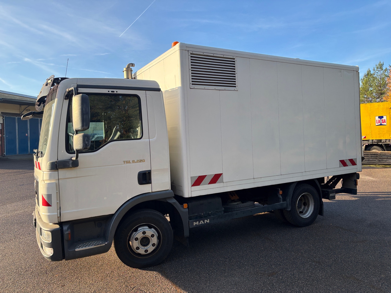 MAN TGL 8.220 - Truck: picture 1 MAN TGL 8.220 - Truck: picture 1