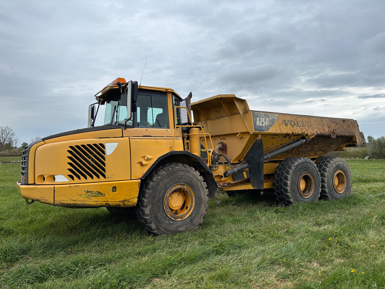 Volvo A25D 6x6 - Dumper: picture 1 Volvo A25D 6x6 - Dumper: picture 1