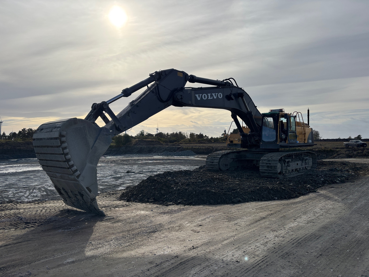 Volvo EC700BLC - Excavator: picture 1 Volvo EC700BLC - Excavator: picture 1
