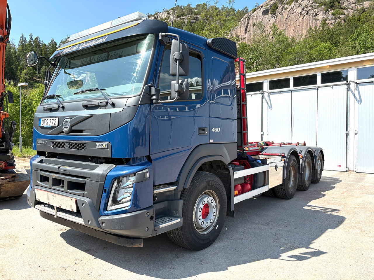 Volvo FMX 460 8X4 - Hook lift truck: picture 1 Volvo FMX 460 8X4 - Hook lift truck: picture 1