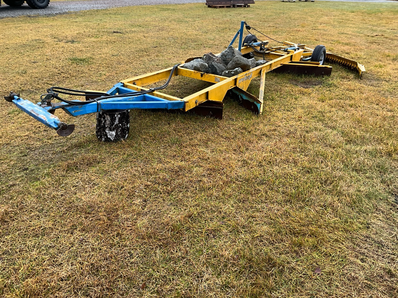 Vreten V3-220 - Construction equipment: picture 1 Vreten V3-220 - Construction equipment: picture 1