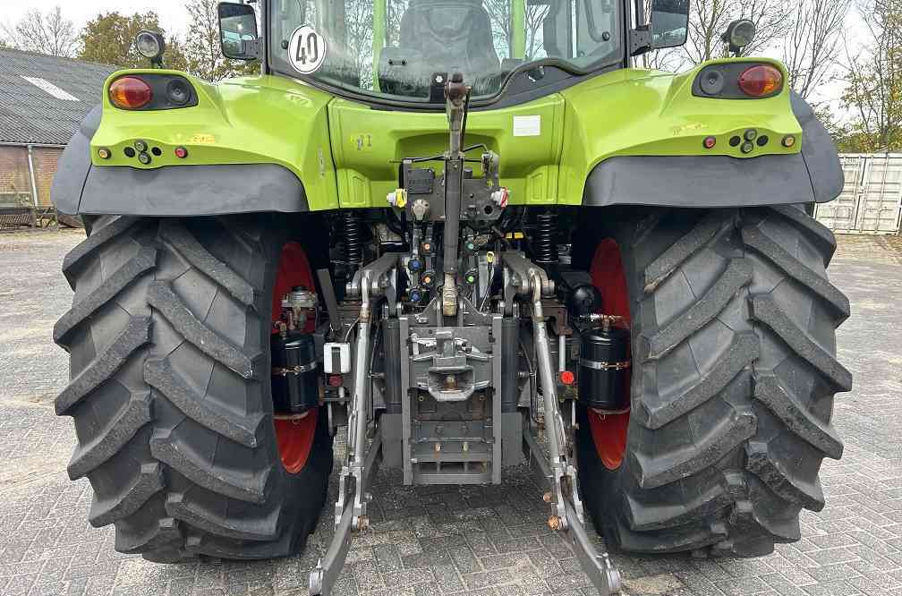 Claas Arion 640 cis, lucht, frontlader - Farm tractor: picture 3 Claas Arion 640 cis, lucht, frontlader - Farm tractor: picture 3