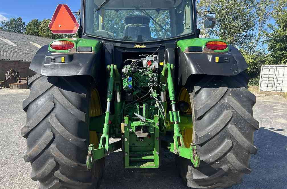 John Deere 6.150R 6150R powerquad - Farm tractor: picture 3 John Deere 6.150R 6150R powerquad - Farm tractor: picture 3