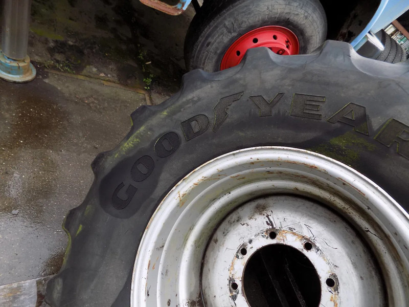 GOOD YEAR banden met velg good year banden met velg 540/65 R 24 - Combine harvester: picture 3 GOOD YEAR banden met velg good year banden met velg 540/65 R 24 - Combine harvester: picture 3