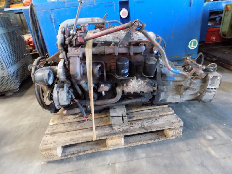 Engine for Truck Iveco Iveco 8061 motor met transmissie motor goed. en diverseonderdelen: picture 1