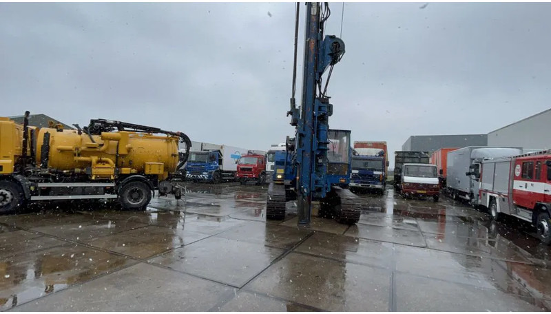 Liebherr 941 excavator with ABI driller - Drilling machine: picture 4 Liebherr 941 excavator with ABI driller - Drilling machine: picture 4