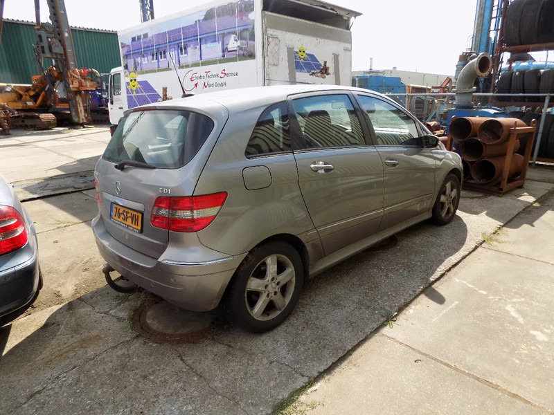 Mercedes-Benz B-Klasse 200 CDI - Car: picture 4 Mercedes-Benz B-Klasse 200 CDI - Car: picture 4