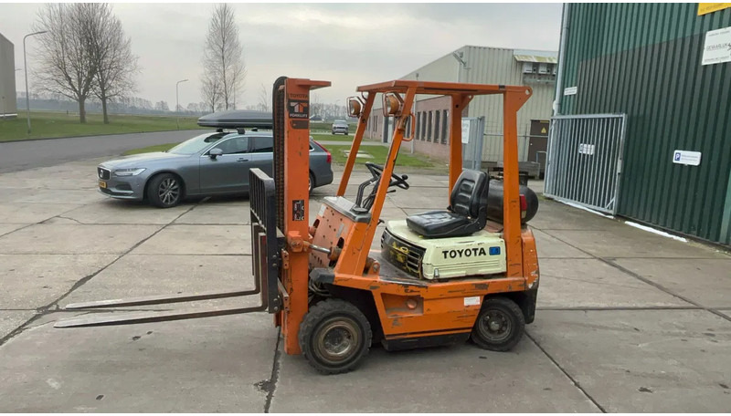 Toyota 02-4 FG15 Toyota FG15 - LPG forklift: picture 1 Toyota 02-4 FG15 Toyota FG15 - LPG forklift: picture 1