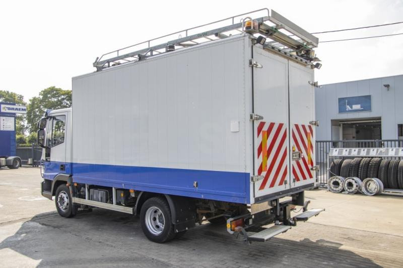 Iveco EUROCARGO 90E18- E5 +Porte-bagages réglable - Box truck: picture 4 Iveco EUROCARGO 90E18- E5 +Porte-bagages réglable - Box truck: picture 4