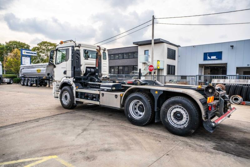 MAN TGS 26.430 6x2-4 BL - Hook lift truck: picture 5 MAN TGS 26.430 6x2-4 BL - Hook lift truck: picture 5