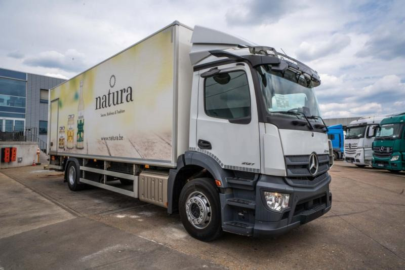 Mercedes ACTROS 2127 L+DHOLLANDIA 2T. - Box truck: picture 2 Mercedes ACTROS 2127 L+DHOLLANDIA 2T. - Box truck: picture 2