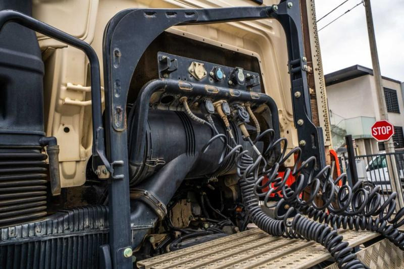Tractor truck MAN TGS 18.460 BLS 4X4 +KIPHYDR.+ADR (met Cardan): picture 10