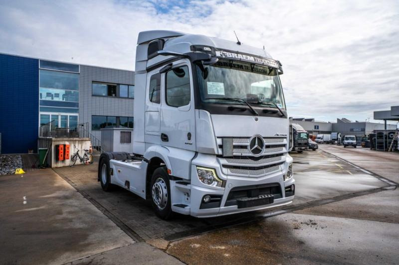 Mercedes ACTROS 1842 LS - Tractor truck: picture 2 Mercedes ACTROS 1842 LS - Tractor truck: picture 2