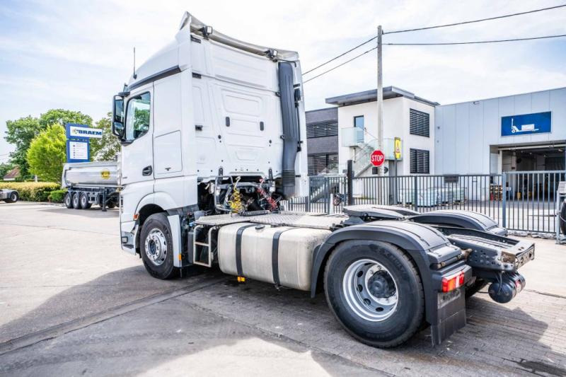 Mercedes ACTROS 1845 LS - Tractor truck: picture 5 Mercedes ACTROS 1845 LS - Tractor truck: picture 5