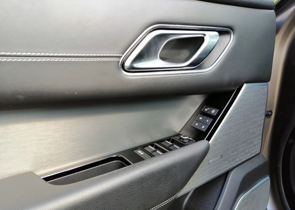 Land Rover Inny - SUV: picture 5 Land Rover Inny - SUV: picture 5