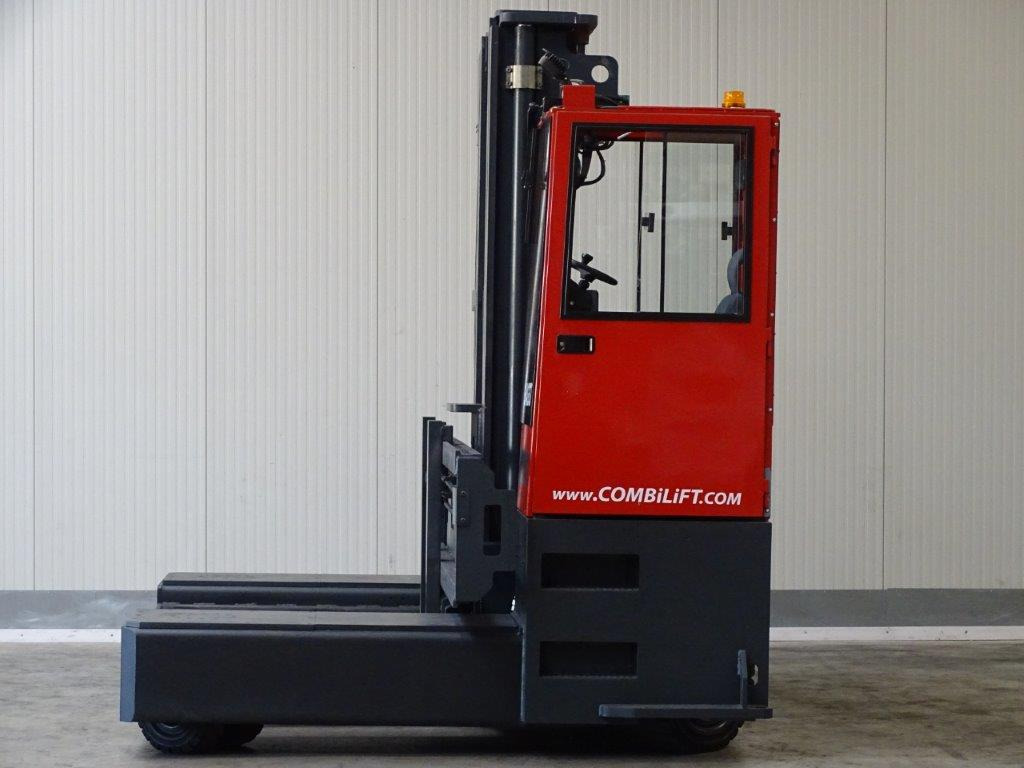 Combilift ESL5067 - REIFEN SE -TRIPLEX - 4-way reach truck: picture 4 Combilift ESL5067 - REIFEN SE -TRIPLEX - 4-way reach truck: picture 4