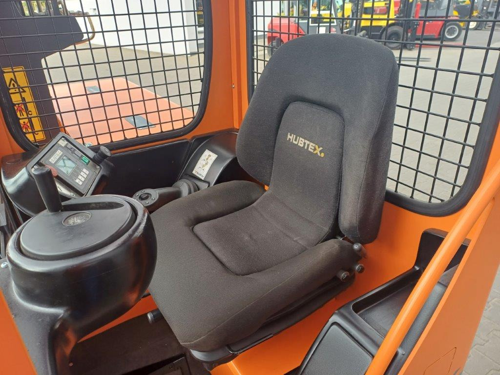 4-way reach truck Hubtex MQ40: picture 7