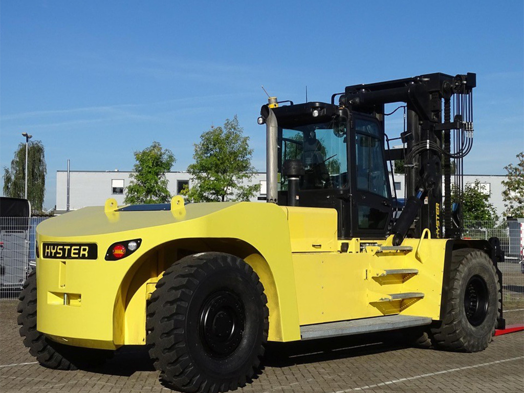 Hyster H32XM-12 - Diesel forklift: picture 2 Hyster H32XM-12 - Diesel forklift: picture 2