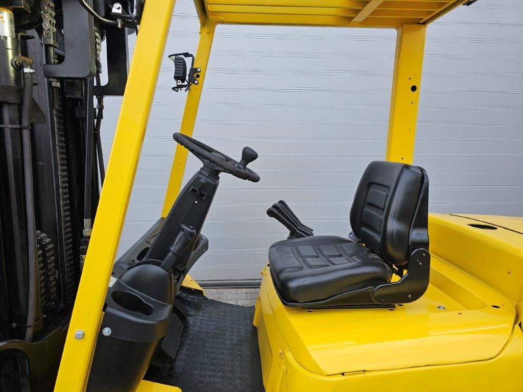 Hyster S5.50XM - Container-Indoor-Stapler - Kompaktstapler - - Diesel forklift: picture 5 Hyster S5.50XM - Container-Indoor-Stapler - Kompaktstapler - - Diesel forklift: picture 5